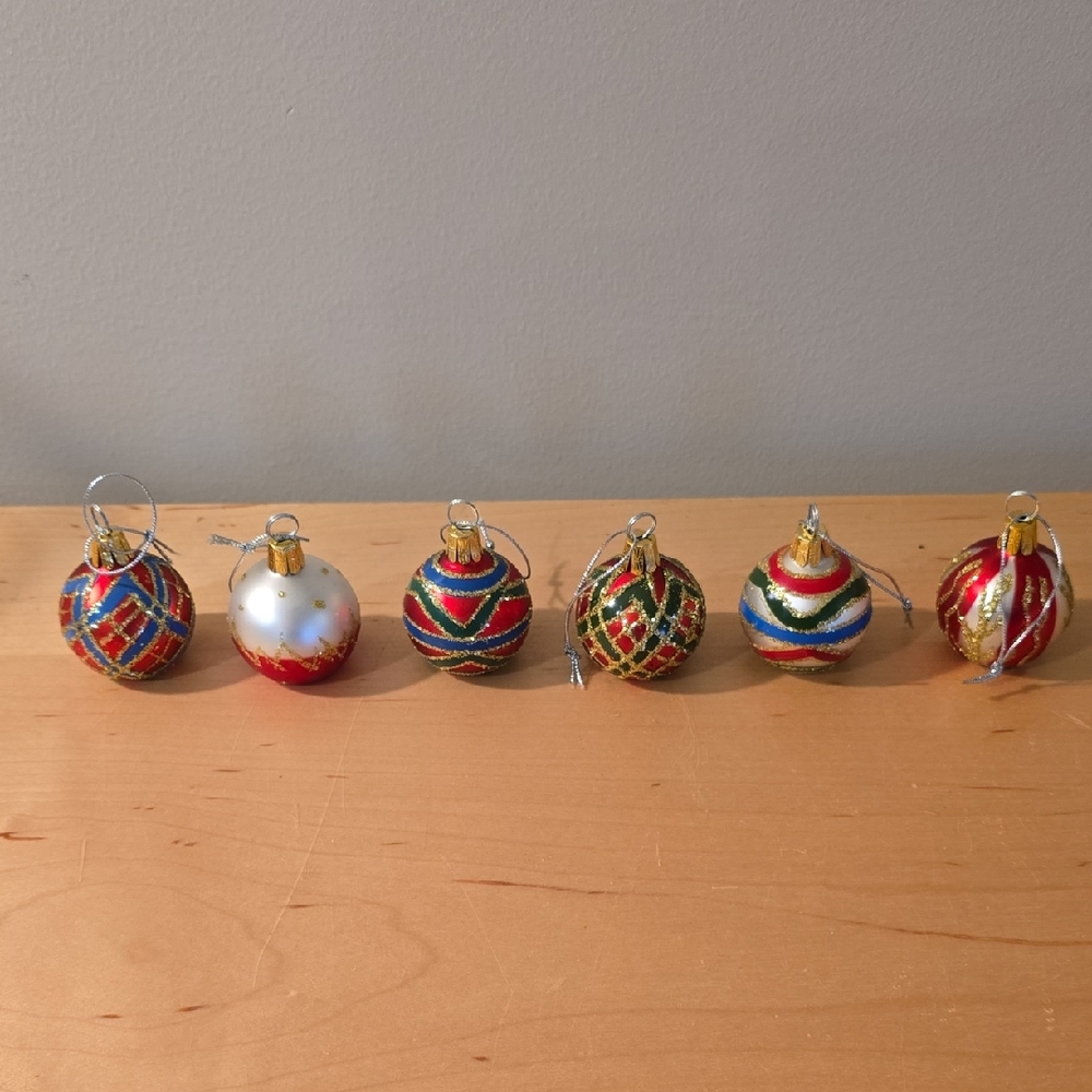 Holiday Decorative Glass Mini Ornament Place Card Set Of 6